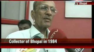 Bhopal then collector Moti Singh on Anderson