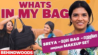 Sreya-യുടെ Bag തുറന്നപ്പോൾ കണ്ടൊരു നീണ്ട List😲😲| What's In my Bag | Sreya Jayadeep