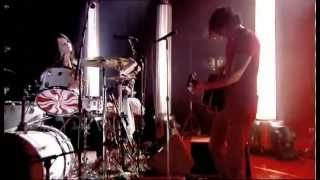 The White Stripes - Seven Nation Army (live)