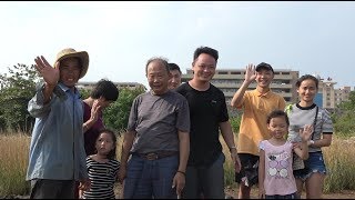 梅州网友一家人过来玩，小池带着赶海抓海鲜，大家玩得很开心