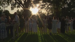 Community gathers in Houston to honor lives lost, those still missing at Camp Mystic