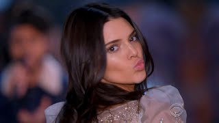 The Weeknd - In The Night / Can’t Feel My Face (Victoria Secret Paris Fashion Sh