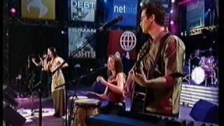 The Corrs- Everybody Hurts (Live NetAid 1999)