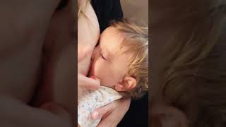 Flippe nipple technique for a deep latch while nursing