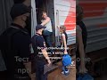 Пьяные пассажиры не попали в вагон