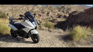 PRUEBA Y OPINION GILERA GP800