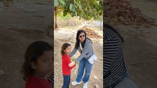 गरीबी और भूख 😞 || चोरी या मजबूरी ?? || Suchi Tiwari #emotional #village #shorts