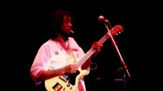 Peter Tosh - Live At Stadthalle Offenbach, Germany (12/10/1983)