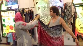 Visit of most famous Batik Factory in Sri Lanka: Jez-Look-Batik Matara Artist Jezima Mohamed