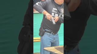 Técnicas de disparo con una mano en polígono pistola 9 mm ￼#dispara #poligono #training