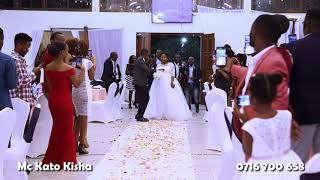 Utapenda Maharusi Walivyoingia Ukumbini | Kennedy and Stella Wedding Entrance | MC KATO KISHA