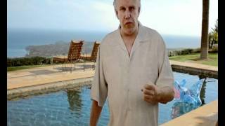 Ikke  godkjent reklamefilm for Peppes Pizza California Style med skuespiller Gary Busey