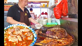 成都特色红汤牛肉 30年老字号苍蝇馆 饭点人满为患，20块吃到撑