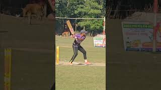 প্রথম বলেই সিক্স মারলেন এই ব্যাটার 😱😱 #bestsixes #cricketshorts