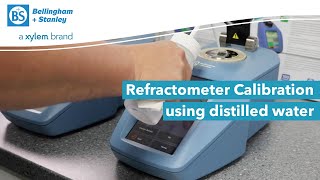 Refractometer zero calibration with distilled water