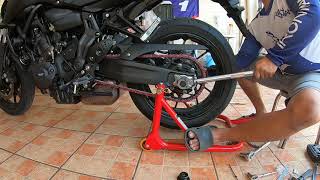 YAMAHA MT-07 SPROCKET AND CHAIN CHANGE