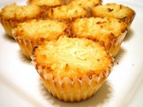 Coconut Macaroons Coconut Macaroons