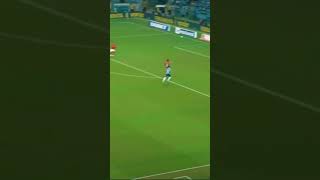 Golaço de Luis Suárez no Grenal #grêmio #suarez #grenal #brasileirão #cartolafc