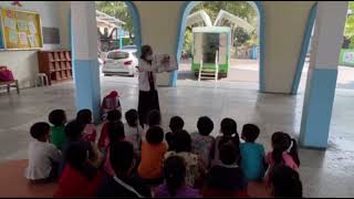 高雄市橋頭區仕隆國小佛光山雲水書坊志工唐奶奶說故事Grandma Tang, a volunteer tells stories at Shilong Elementary School