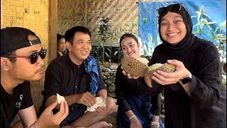 MUKBENG DURIAN BADUY DI RUMAH NENG RUMSAH BARENG TEH ELGA DAN GARUT TURUNAN KIDUL