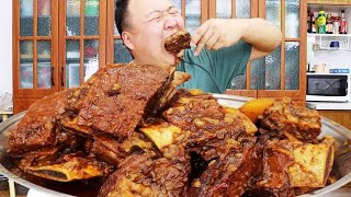 10kg of beef ribs  A Qiang made ”braised beef ribs in soy sauce”  soft and tender  bone-free and mo