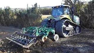 CLAAS CHALLENGER 45 + ripuntatore CORMAGRI