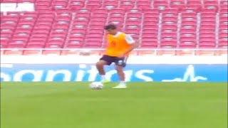 sports live match Thiago and Rodri make football look so easy 🤩😍👌
