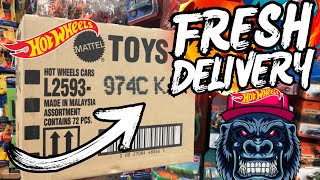 FRESH CASE OF HOT WHEELS OFF THE TRUCK UNBOXING🔥👍