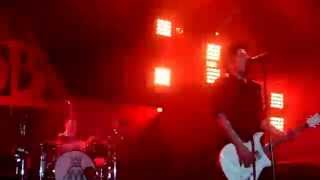 Fall out boy - My songs know what you did in the dark - Live in Amsterdam