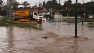 הצפה ברחוב בוסל 60 בנתניה וותיקים