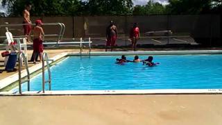Chuy diving