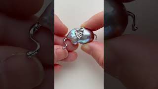 Making an elephant pendant with a natural baroque pearl; Do you like this unique pearl jewelry?