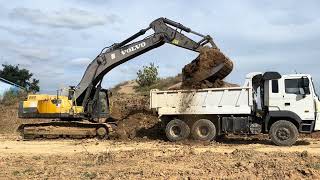 Excavator Loading Soil Into Dump Trucks Hyundai20-25ton Excavator Matador\u0026Hyundai #11:@mightydiggers