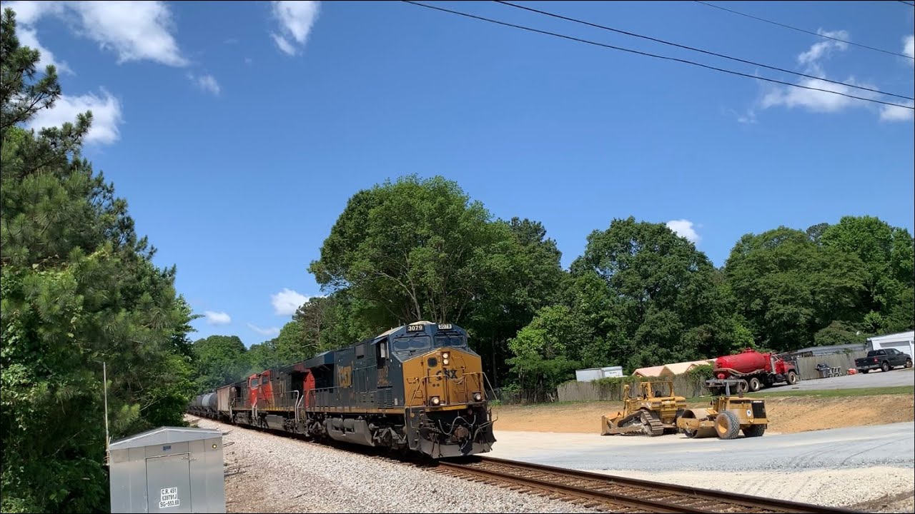 CSX 3079 Leads B637-23 (Loaded Ethanol Train) Thru Lilburn, GA 5/28 ...