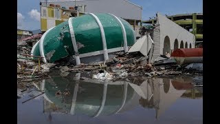 Darah mangsa tsunami masih melekat