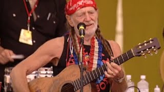 Willie Nelson - Mama Don't Let Your Babies Grow Up To Be Cowboys - 7/25/1999 (Official)