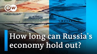 International sanctions take toll on Russian economy | DW News