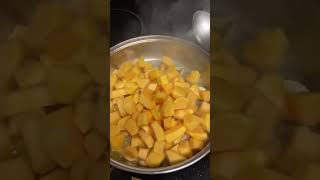 Sauté garlic onions ginger with squash for dinner healthy food #asmrsounds #shortsvideo