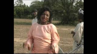 NADIA EWANDE - Ndolo Clip Officiel