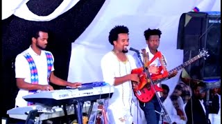 Nguse Abadi Official: ንጉሰ ኣባዲ ኣብ መድረክ - ሱዋ ፅራይ | Live New Tigrigna Music 2019