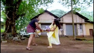 അയ്യോ ഇവള് കരാട്ടെക്കാരി ആയിരുന്നോ..!! | Malayalam Comedy | Latest Comedy Scene | Super Comedy