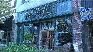 Burgers at the Casbah: A Look at the Burger Stand in Lawrence.