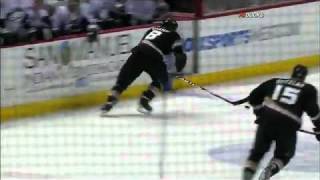 [11/3/10] Teemu Selanne's Amazing Pass To Getzlaf In OT