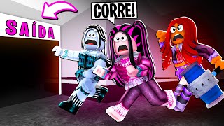 AS MONSTER HIGH INVADIRAM O MARRETÃO no ROBLOX