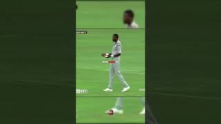 When Curtly Ambrose gets angry on Australian batsman dean jones ll Yorker yard