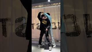 《承霖. \u0026 Harry学长🏀》Dance Cover《Shuo Ai Ni - Jolin Tsai》| Hot Dance Douyin @Danceener  #shorts