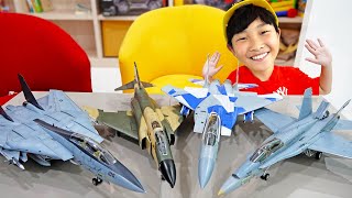 [30분] 예준이의 비행기 장난감 조립놀이 중장비 트럭놀이 게임플레이 Airplane Toy Assembly with Game Play