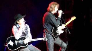 Brooks & Dunn - That's What She Gets For Loving Me - Nashville