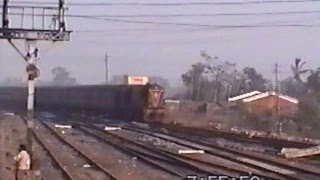 Tapaswini Exp. Crossing with Honking - 2842 Coromandel Footplate (Jan. 2000)