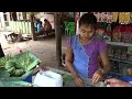 Preparation of a bite of betel (Myanmar)